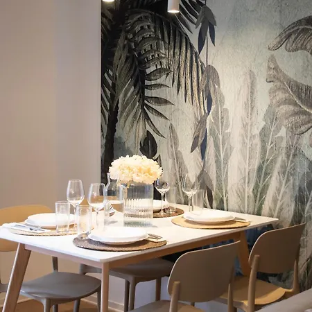 Elios Living - Modern Comfort, Walking Distance To Center & 200m To The *