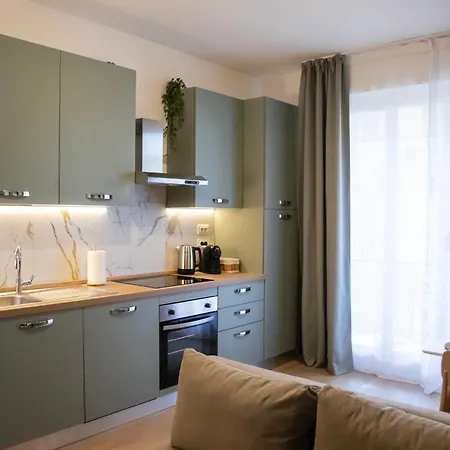 Elios Living - Modern Comfort, Walking Distance To Center & 200m To The Апартаменты Бордигера