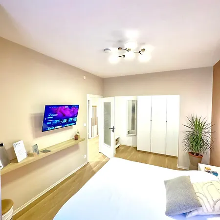 Elios Living - Parcheggio Privato, Vicino Al Centro, 200m Dal Mare * بورديغيرا