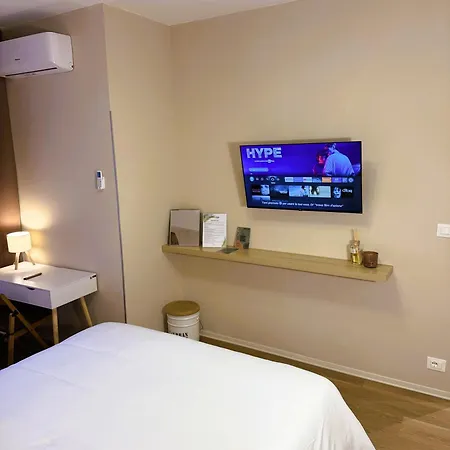 Elios Living - Parcheggio Privato, Vicino Al Centro, 200M Dal Mare דירה בורדיגרה