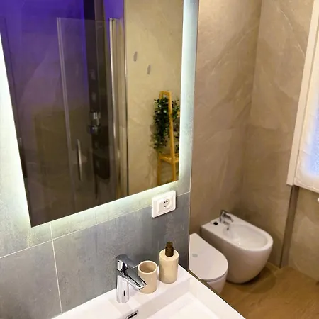 Elios Living - Parcheggio Privato, Vicino Al Centro, 200M Dal Mare דירה *