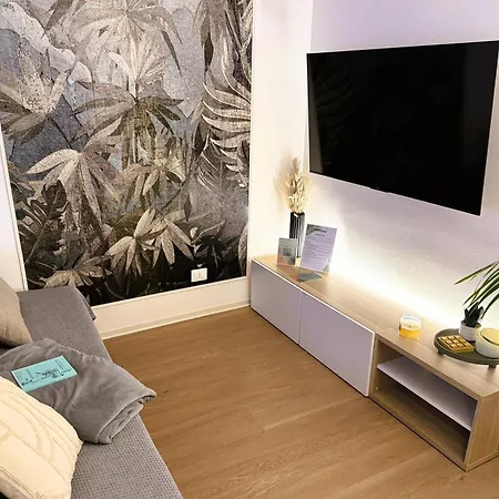Elios Living - Parcheggio Privato, Vicino Al Centro, 200m Dal Mare Apartman Bordighera