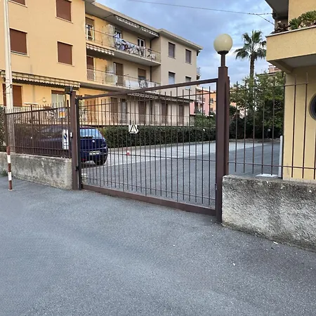 Elios Living - Parcheggio Privato, Vicino Al Centro, 200m Dal Mare شقة بورديغيرا