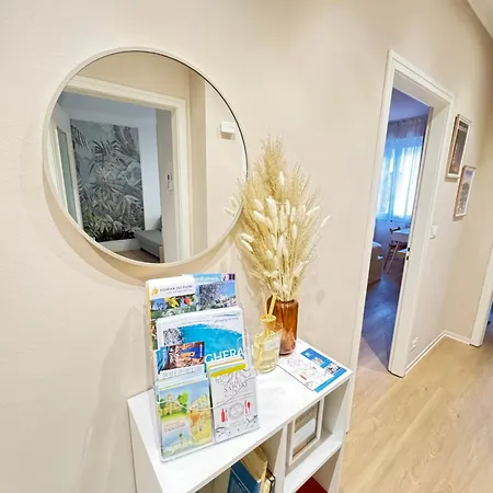 Elios Living - Parcheggio Privato, Vicino Al Centro, 200m Dal Mare Apartman Bordighera