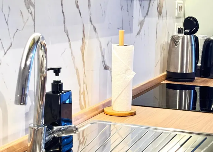 Elios Living - Parcheggio Privato, Vicino Al Centro, 200m Dal Mare