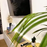 Elios Living - Parcheggio Privato, Vicino Al Centro, 200m Dal Mare * Bordighera