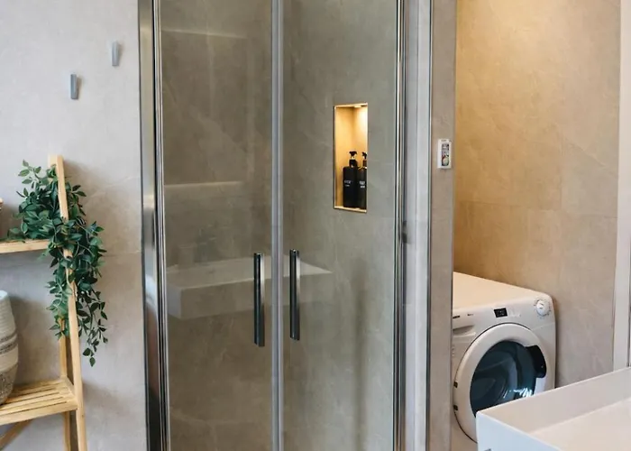 Elios Living - Parcheggio Privato, Vicino Al Centro, 200m Dal Mare Apartman *