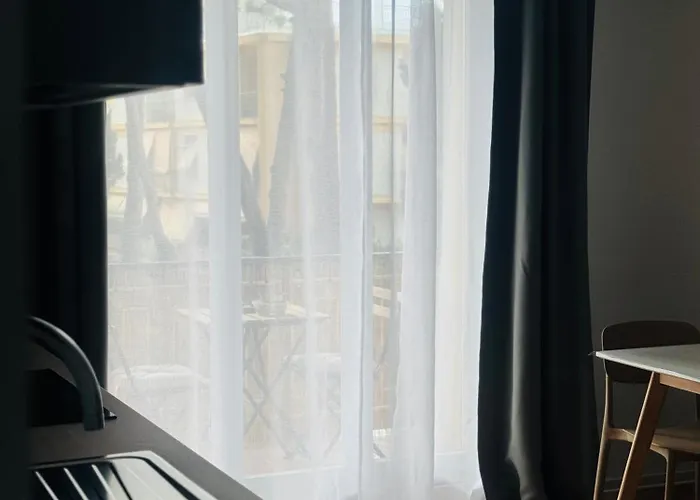 Elios Living - Parcheggio Privato, Vicino Al Centro, 200m Dal Mare * Bordighera
